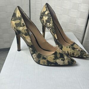 Vince Camuto Heels 9M